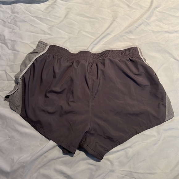 Nike Grey Dri Fit Shorts - Picture 4 of 6